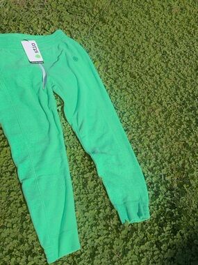 Stio Women's Bright Green Fleece Jogger Pants